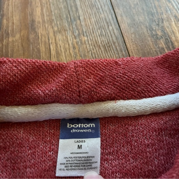 Ladies Medium Razorback Red Sweatshirt - Picture 6 of 6